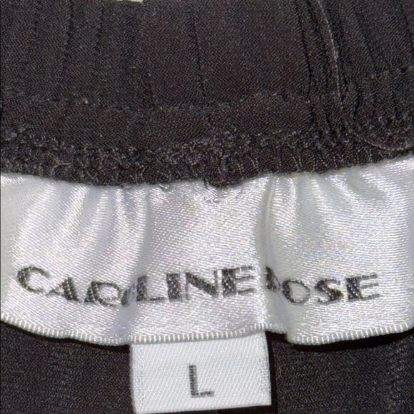 Flowy Black Wide Leg Pants for Versatile Style - Picture 2 of 8